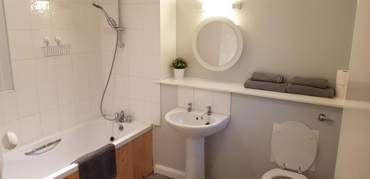 Library Square Penthouse Apartment Белфаст Екстериор снимка