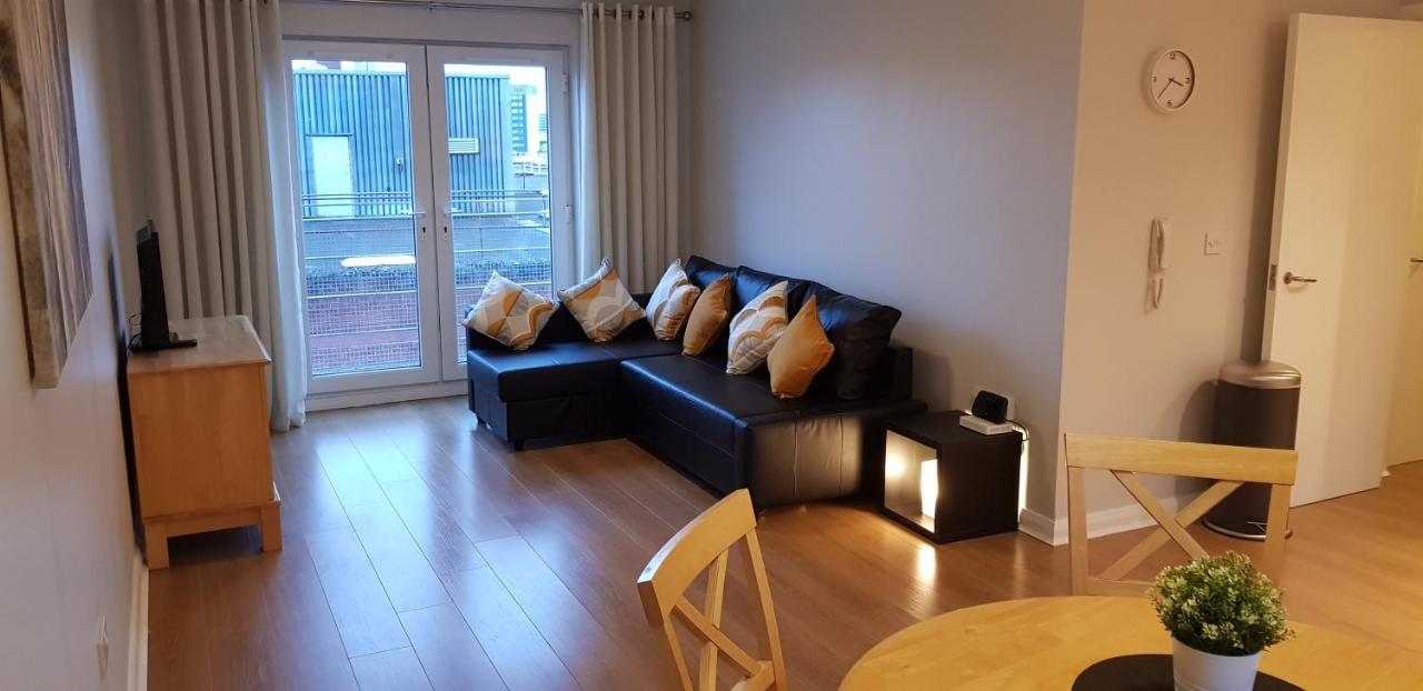 Library Square Penthouse Apartment Белфаст Екстериор снимка