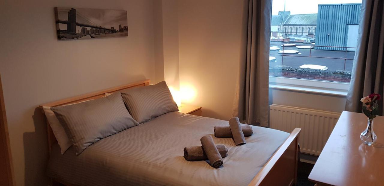 Library Square Penthouse Apartment Белфаст Екстериор снимка