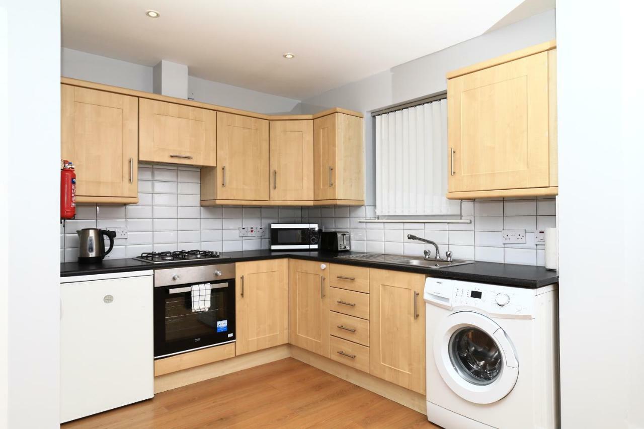 Library Square Penthouse Apartment Белфаст Екстериор снимка