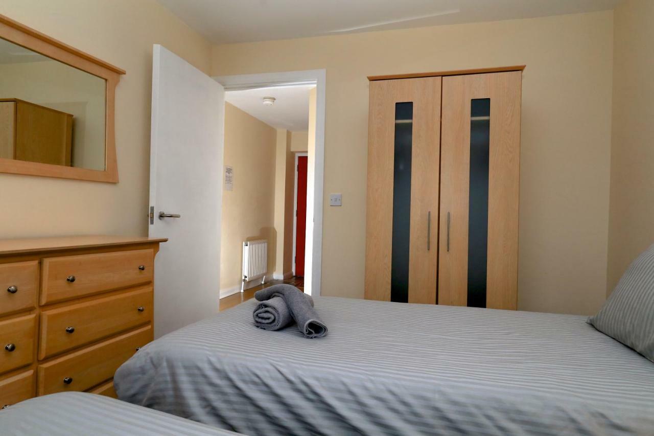 Library Square Penthouse Apartment Белфаст Екстериор снимка