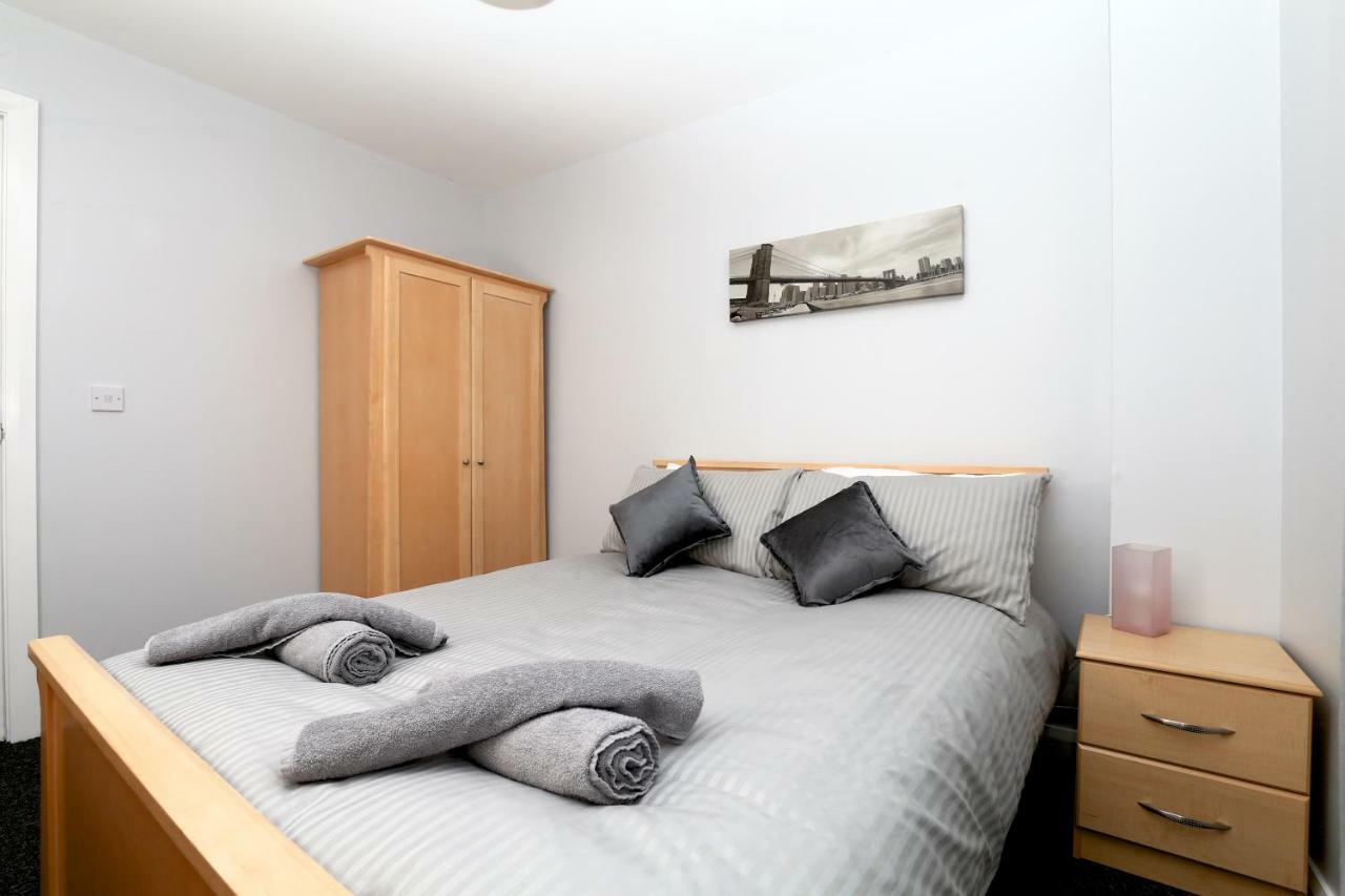 Library Square Penthouse Apartment Белфаст Екстериор снимка